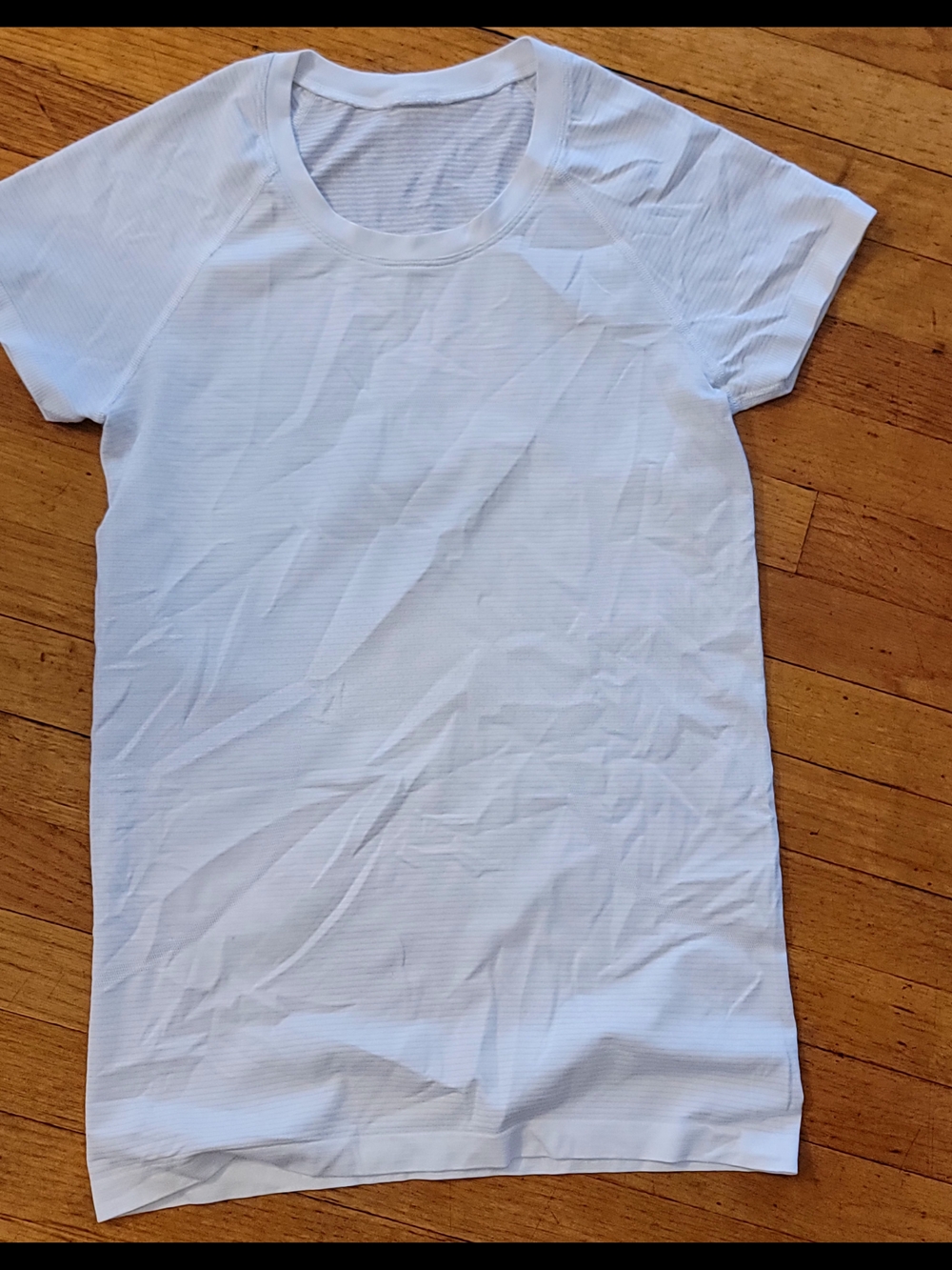 Lululemon Womans Shirt